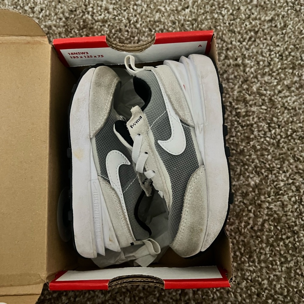 8C Nike waffles